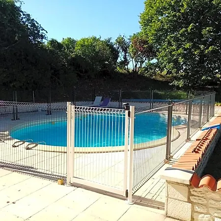 Bed & Breakfast Les Ormes De Belluire