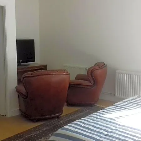 Les Ormes De Bed & Breakfast 3*