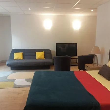 Les Ormes De Bed & Breakfast 3*