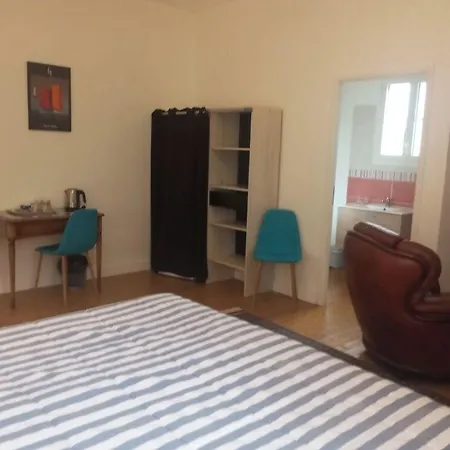 Bed & Breakfast Les Ormes De Belluire