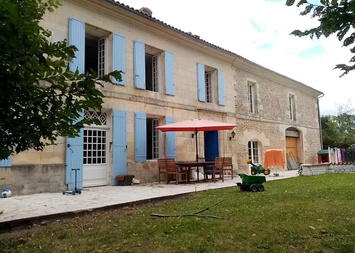 Les Ormes De Alojamento de Acomodação e Pequeno-almoço Belluire