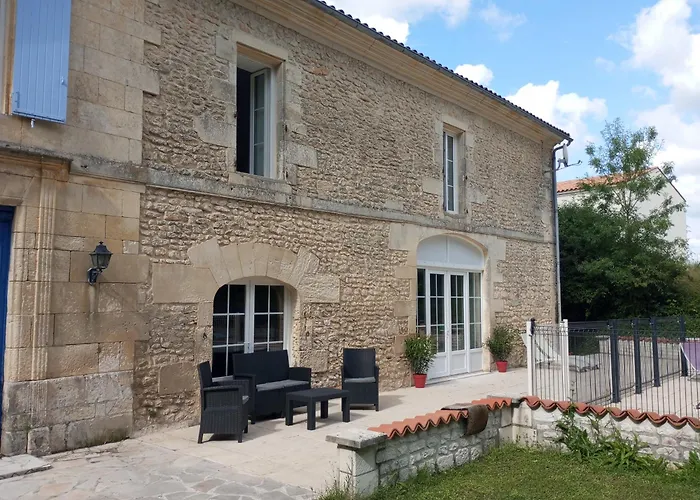 Les Ormes De Belluire